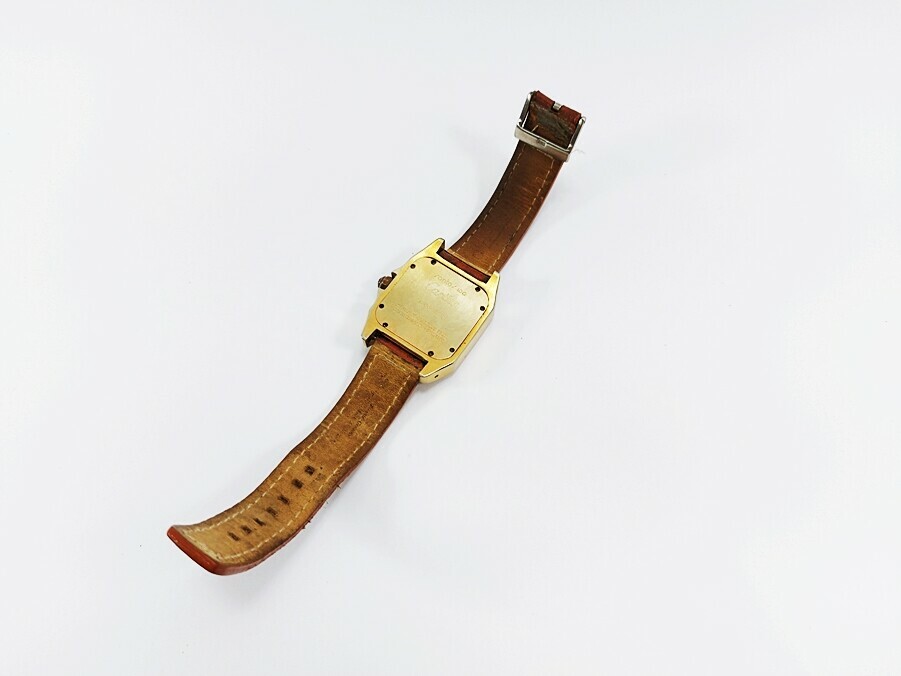 zegarek-cartier-santos-100-ksztalt-koperty-niestandardowy