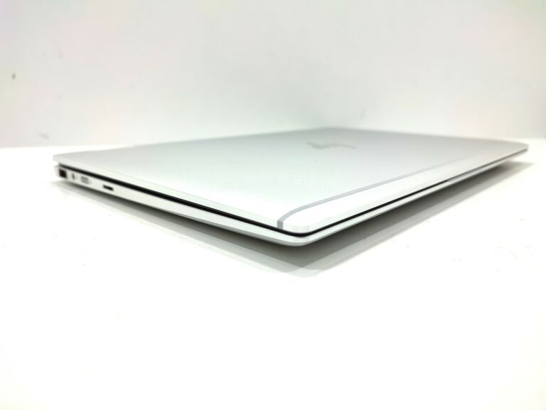 LAPTOP HP ELITEBOOK 1030 G4 I7-8565 16GB 512GB SSD