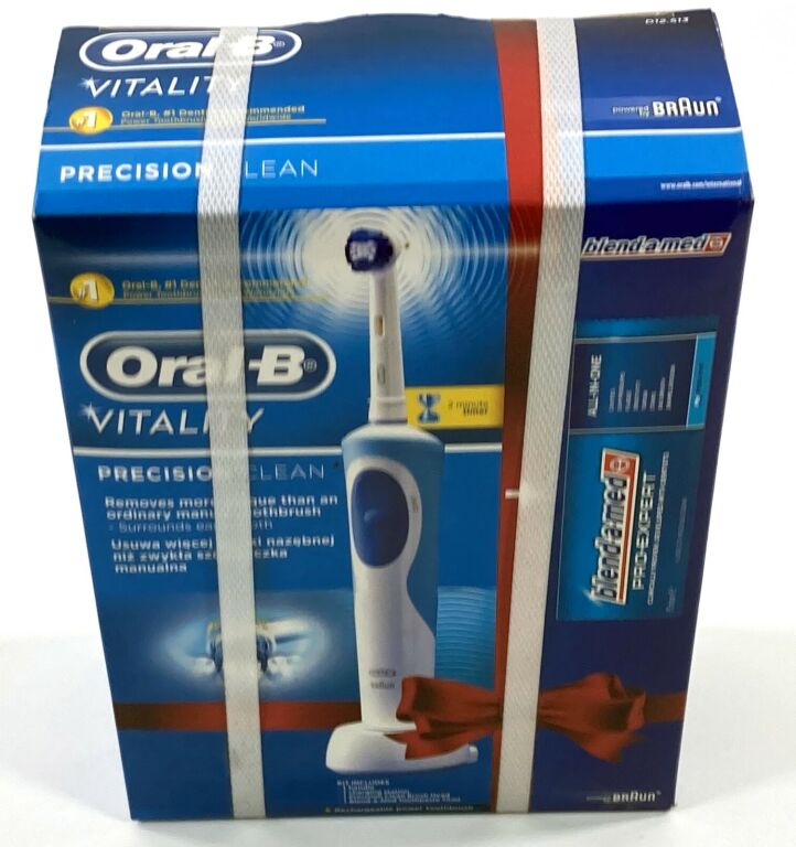 SZCZOTECZKA DO ZĘBÓW ORAL-B D12.513 VITALITY