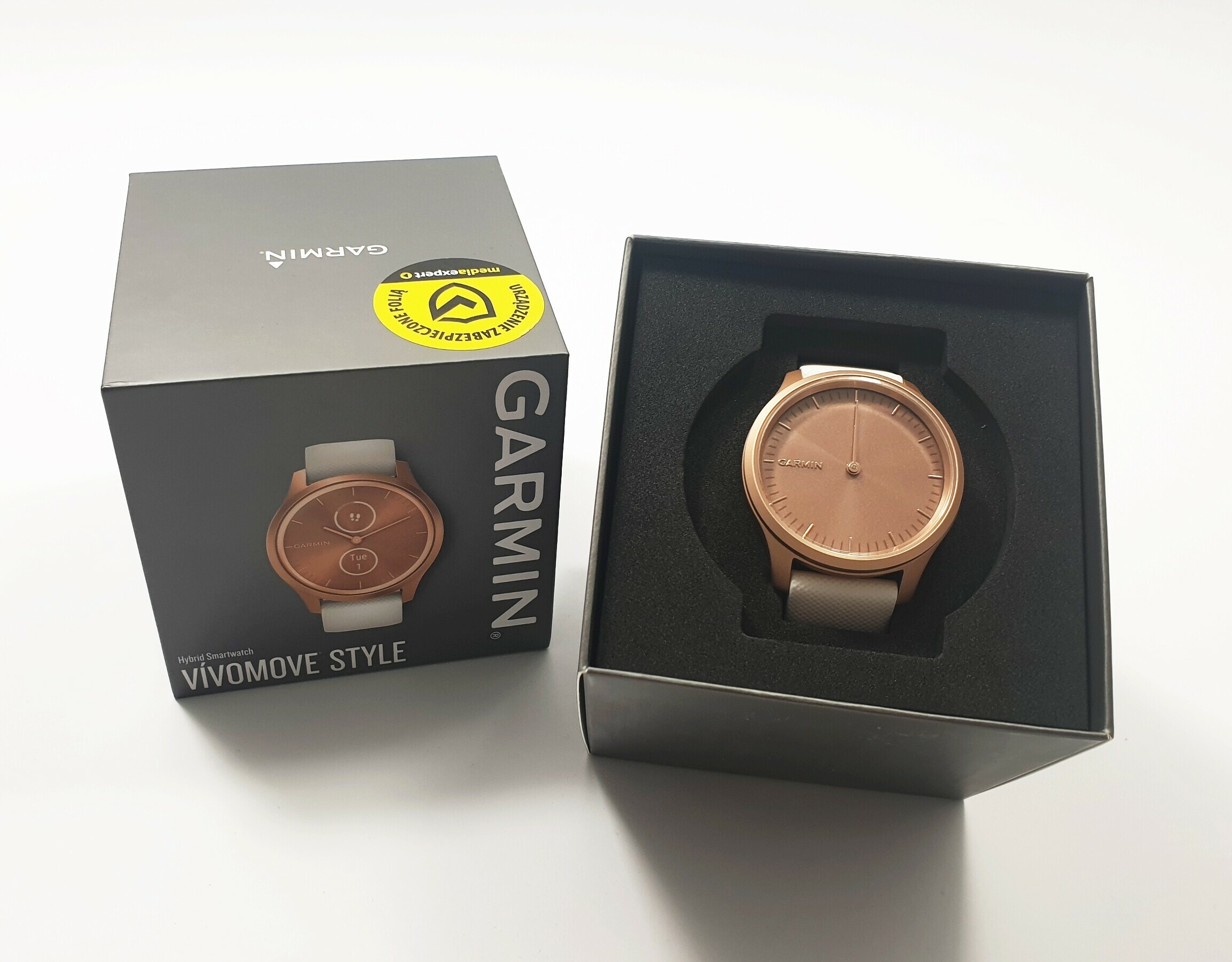 smartwatch-garmin-vivomove-style-komplet-komandorska-147-mrcash