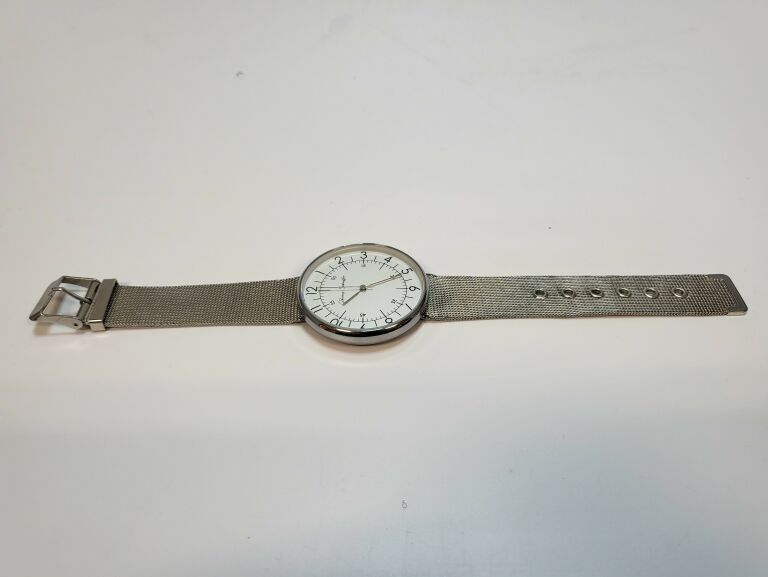 zegarek-vershold-210120-mw-sv-plac-daszynskiego-5-czestochowa-sj