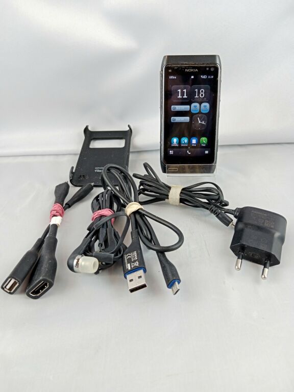 TELEFON NOKIA N8