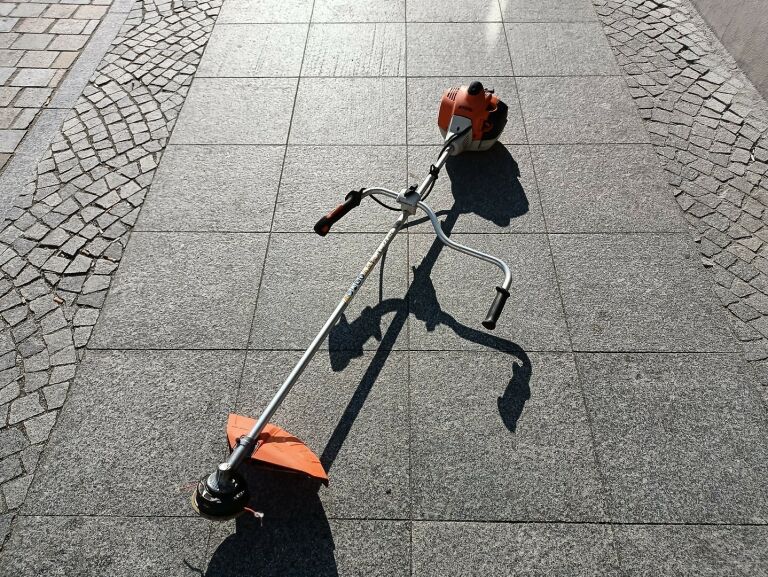 KOSA SPALINOWA STIHL FS 240 2,3KM