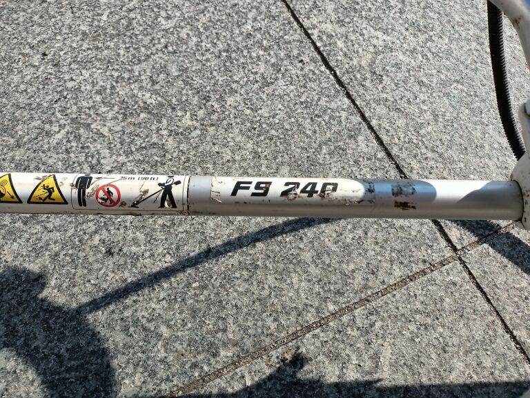 KOSA SPALINOWA STIHL FS 240 2,3KM