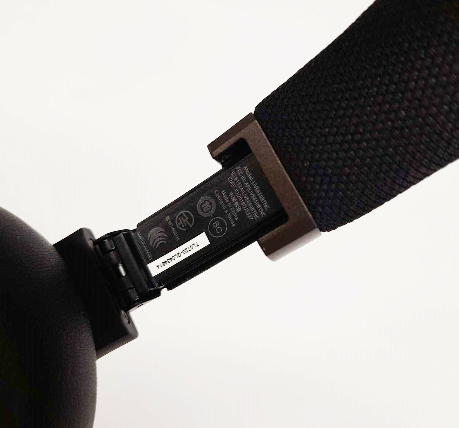 sluchawki-jbl-live-650btnc-komplet-gwarancja-transmisja-sygnalu-bluetooth