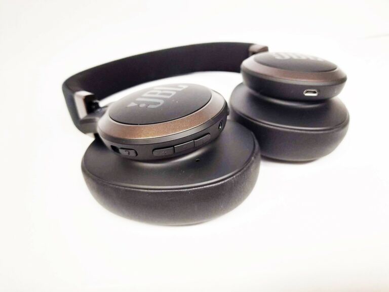 sluchawki-jbl-live-650btnc-komplet-gwarancja-rodzaj-sluchawek-wokoluszne