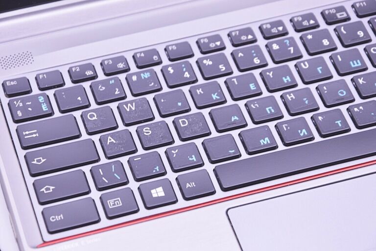 LAPTOP FUJITSU LIFEBOOK E734 WIN10 128 GB SSD I5