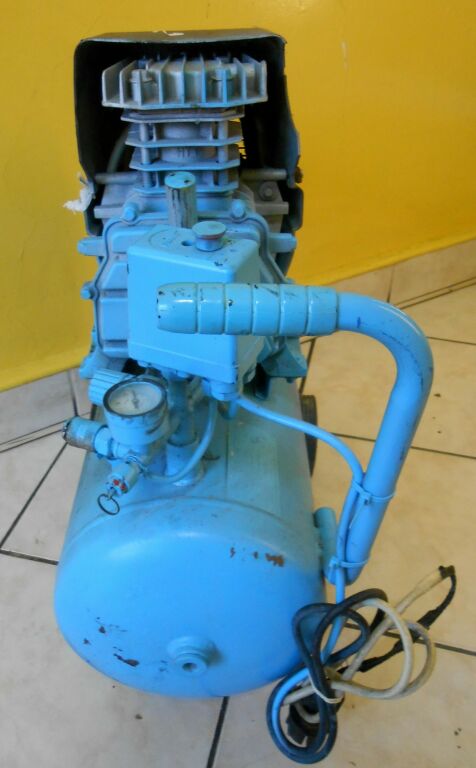 KOMPRESOR TAGRED PROFFESIONAL 24L, 8 BAR
