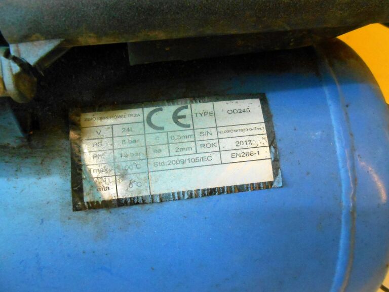 KOMPRESOR TAGRED PROFFESIONAL 24L, 8 BAR
