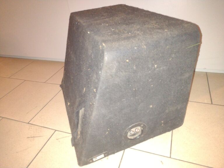 tuba-skrzynia-basowa-subwoofer-jbl-gto1204br-1200-marka-jbl