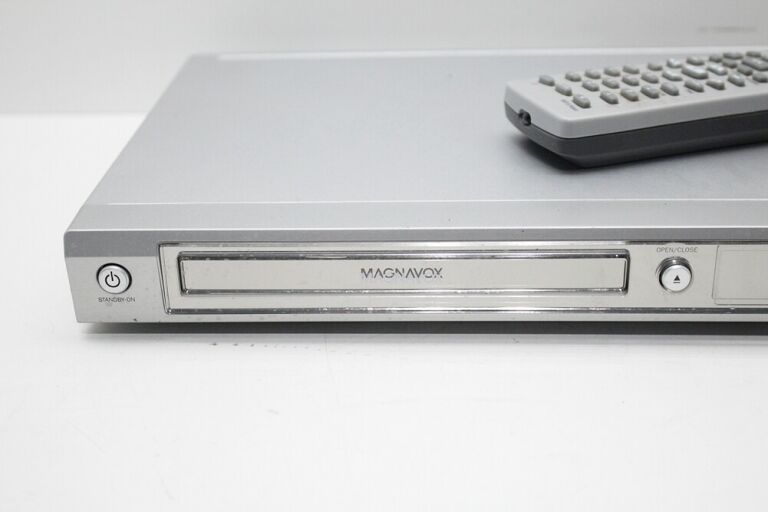DVD MAGNAVOX 439 + PILOT