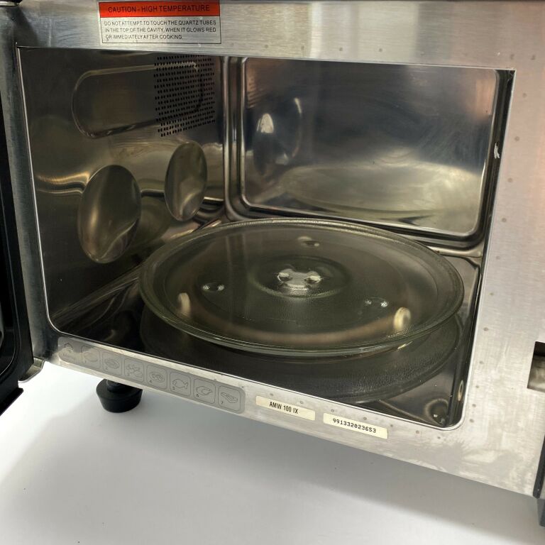 KUCHENKA MIKROFALOWA DO ZABUDOWY WHIRLPOOL AMW 10