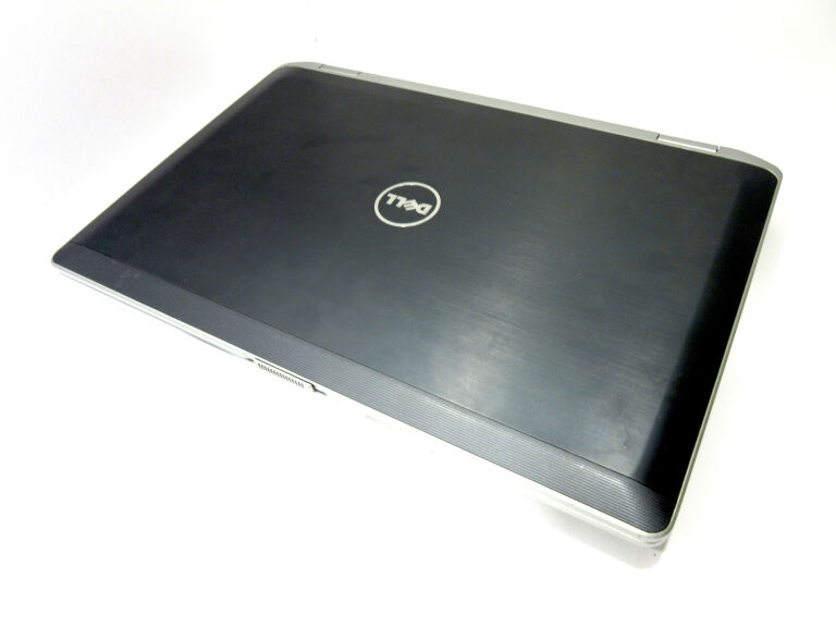 LAPTOP DELL LATITUDE E6530 I7-3740, 8GB RAM, 1TB - PĘKNIĘTY