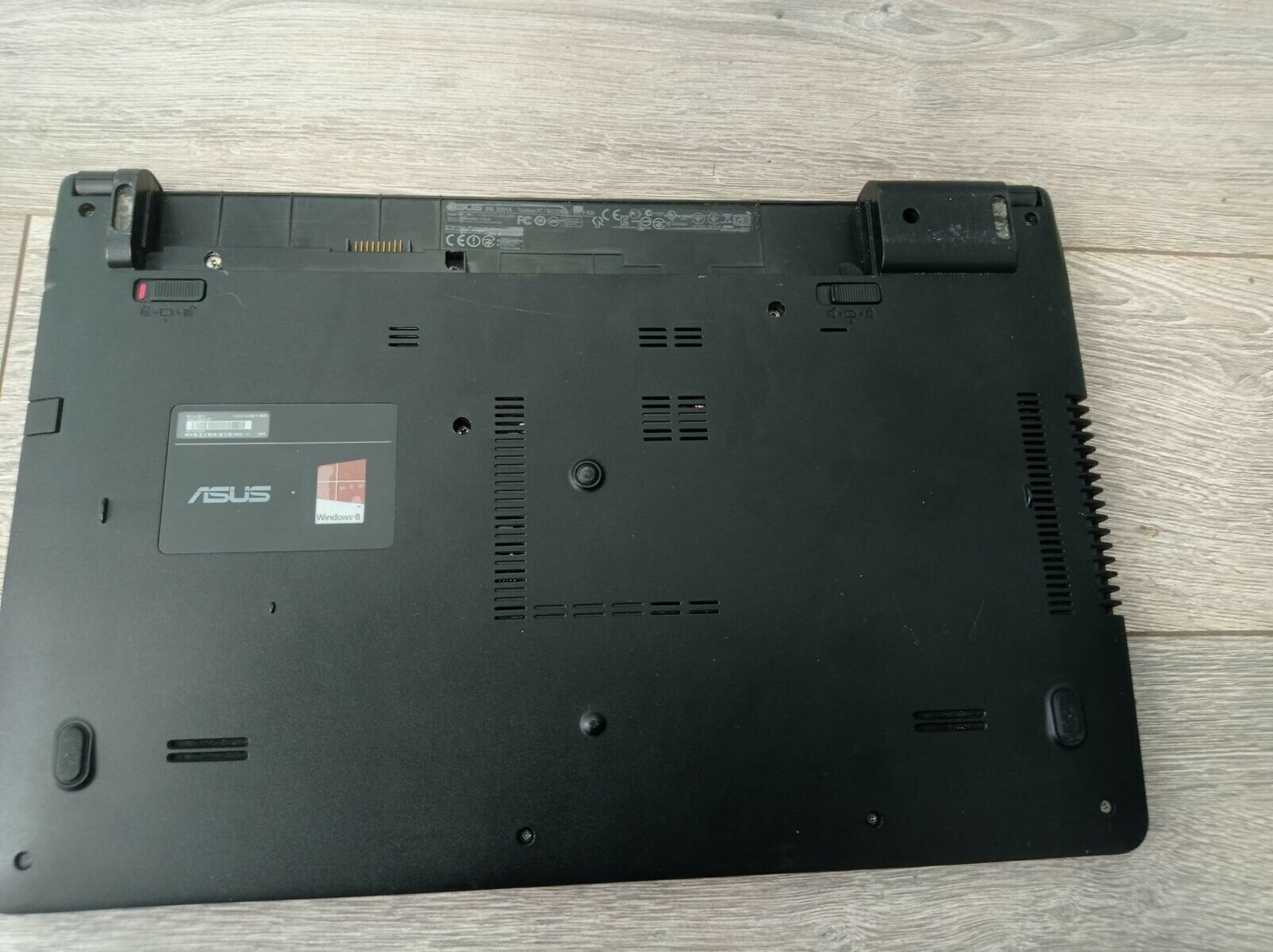 laptop-asus-x501a-intel-b9804gb-1tb-opis-przekatna-ekranu-156