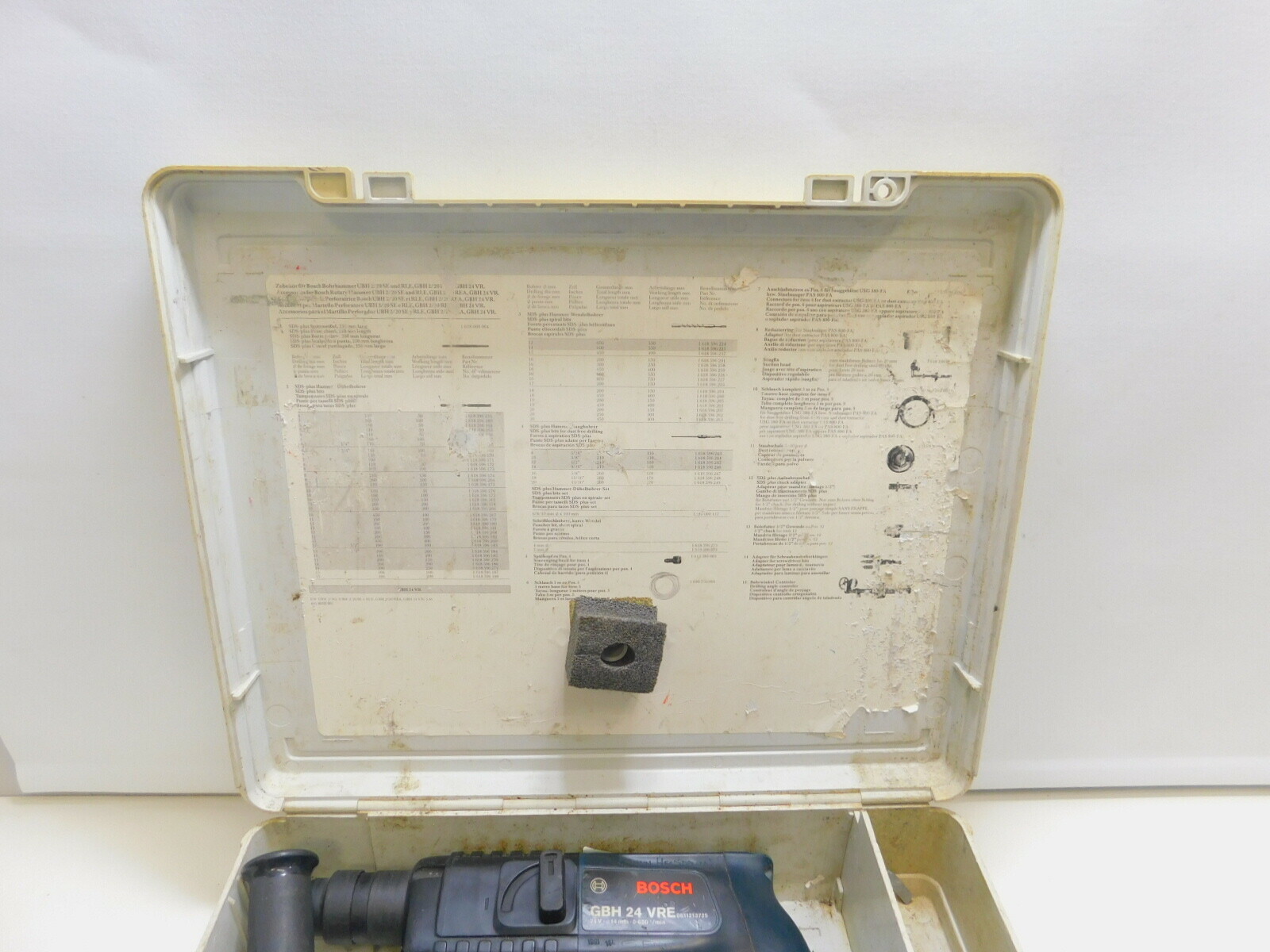 mlotowiertarka-bosch-gbh-24-vre-zestaw-funkcyjnosc-2-funkcyjny-wiercenie-z-udarem-i-podkuwanie