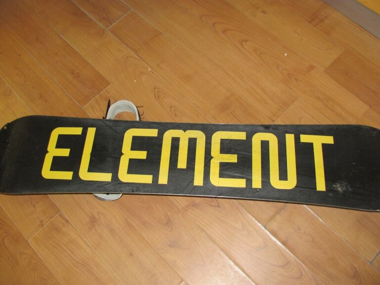 DESKA SNOWBOARD STUF ELEMENT 157 W