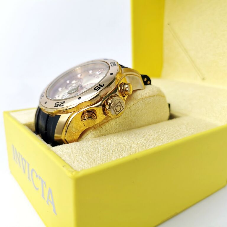 ZEGAREK INVICTA 17884
