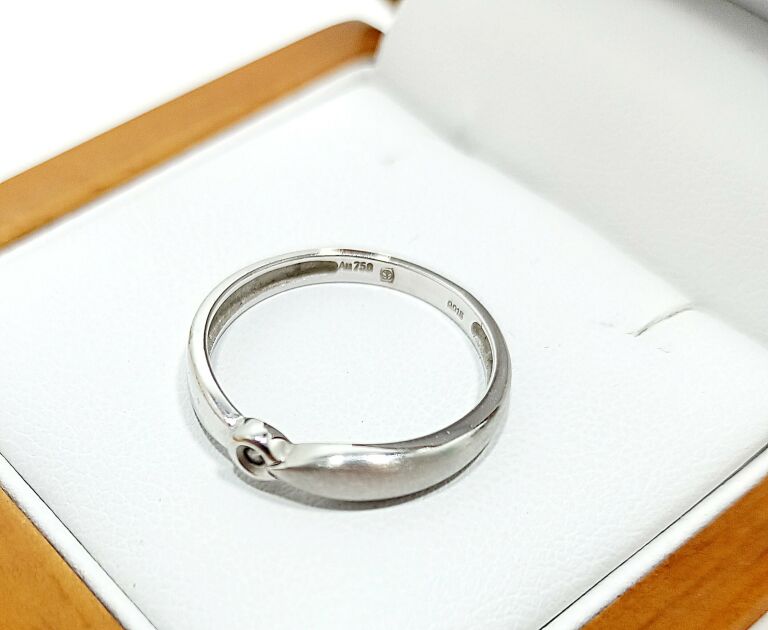 piekny-pierscionek-750-z-brylantem-215g-r12-marka-248811-958954