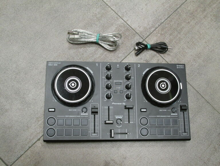 KONTROLER/MIKSER PIONEER DJ DDJ-200 2-KANAŁOWY