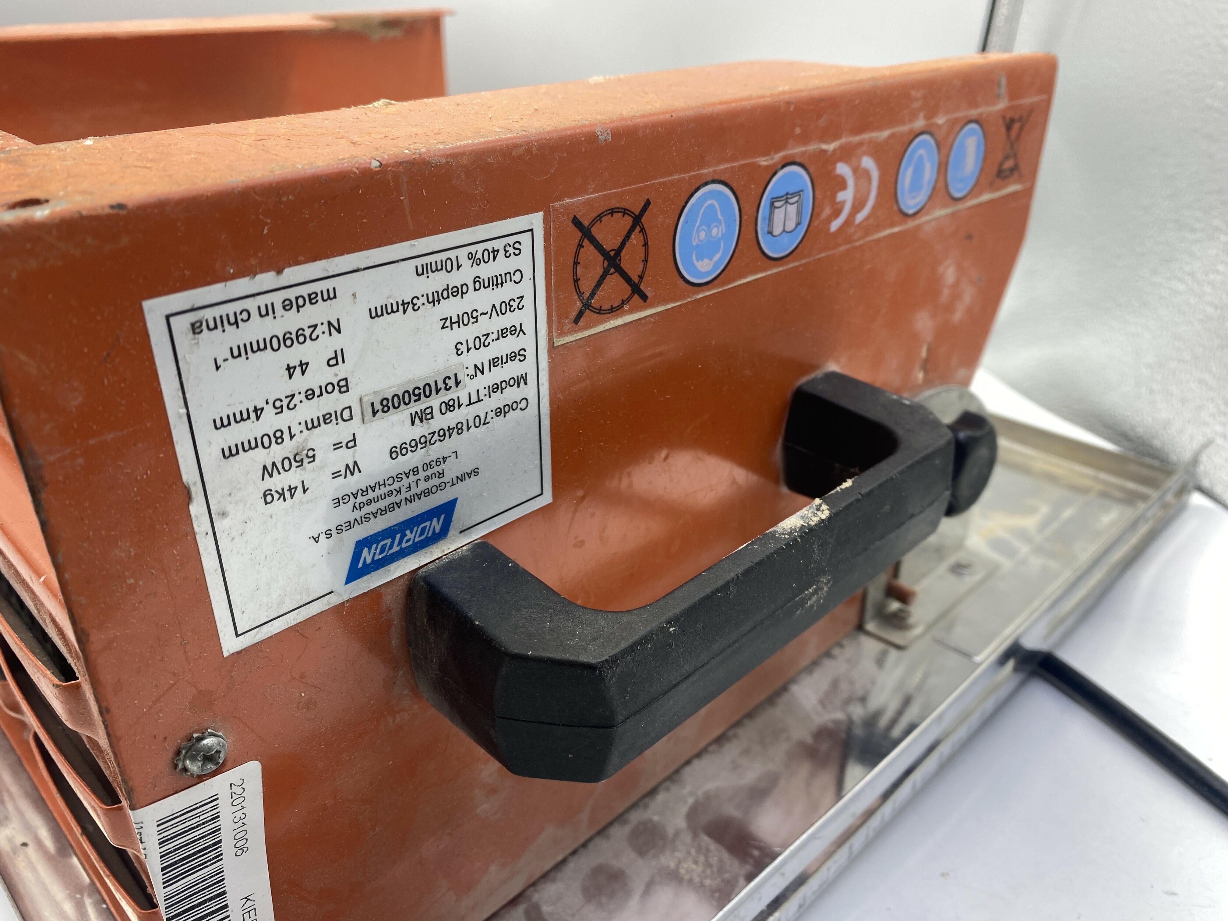 pilarka-tarczowa-do-plytek-norton-cliper-tt-180-rodzaj-przecinarka-stolikowa