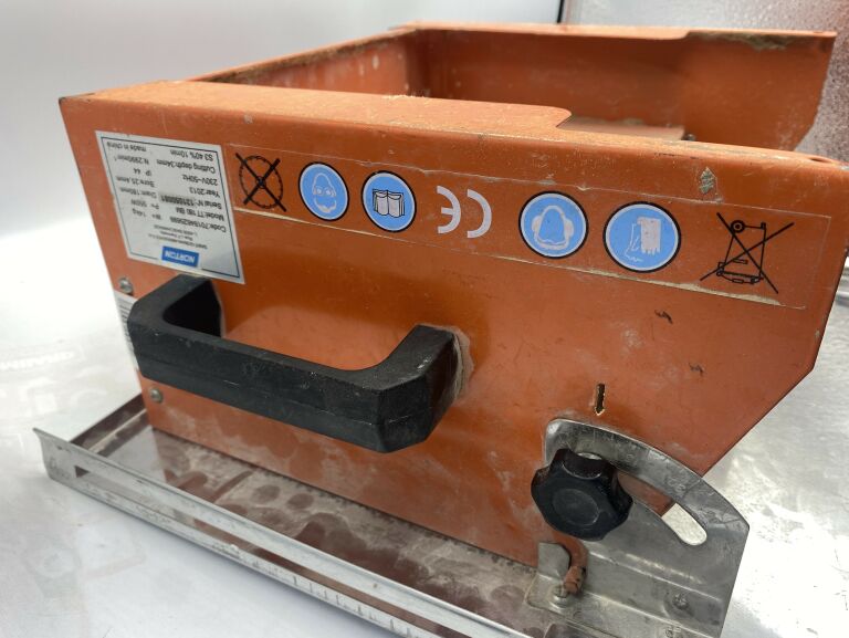 pilarka-tarczowa-do-plytek-norton-cliper-tt-180-stan-uzywany