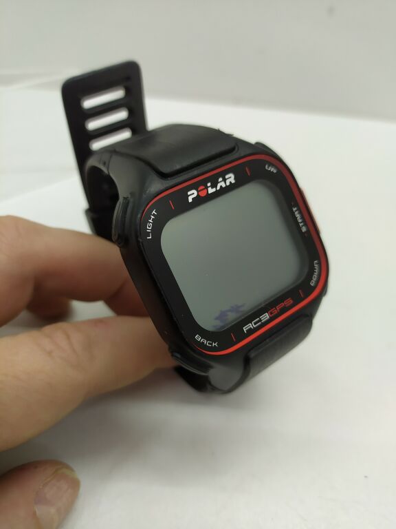 smartwach-treningowy-polar-rc3-gps-kolor-dominujacy-czarny