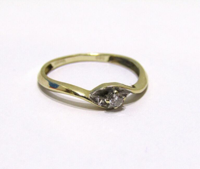 zjawiskowy-zloty-pierscionek-r-z-diamentem-r-10-ean-gtin-5905868206111