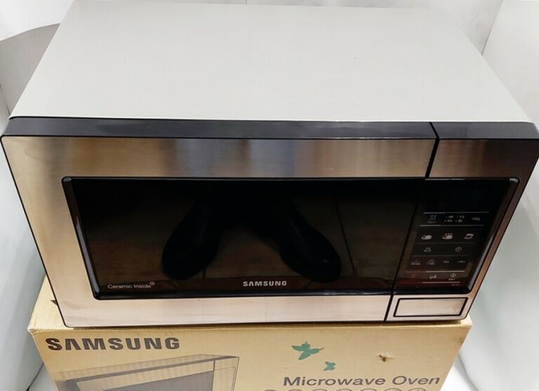 MIKROFALÓWKA SAMSUNG ME73M ZESTAW