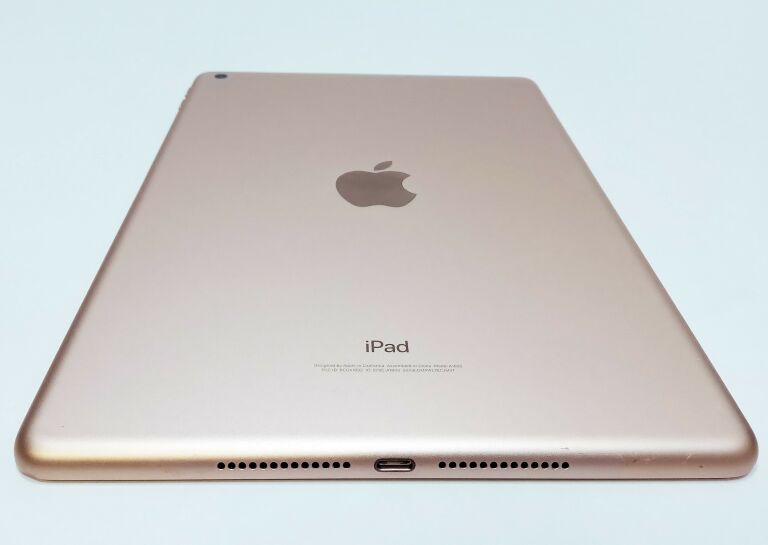 TABLET APPLE IPAD 6 A1893 WIFI 128GB BAT.76%