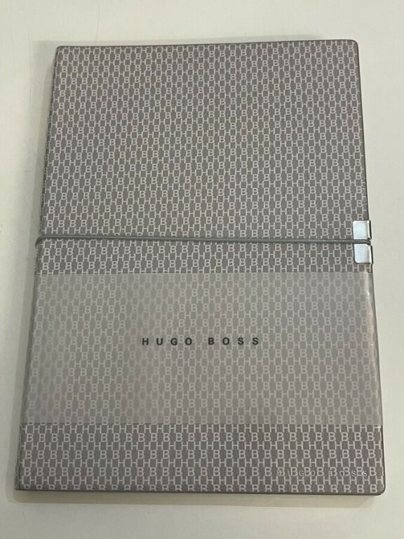 zestaw-notatnik-z-piorem-hugo-boss-marka-boss