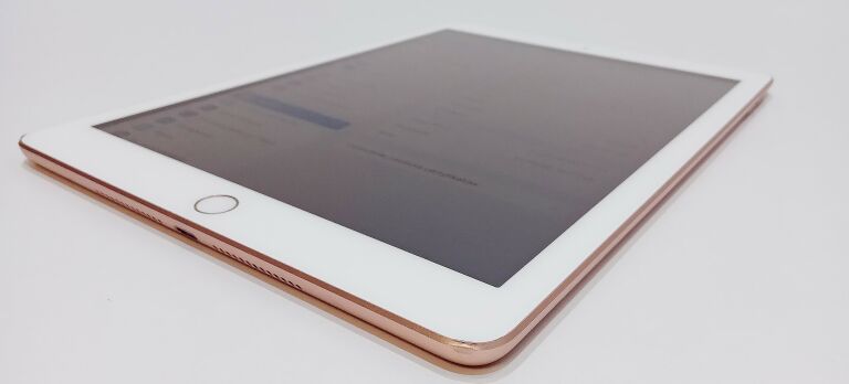TABLET APPLE IPAD 6 A1893 WIFI 128GB BAT.76%