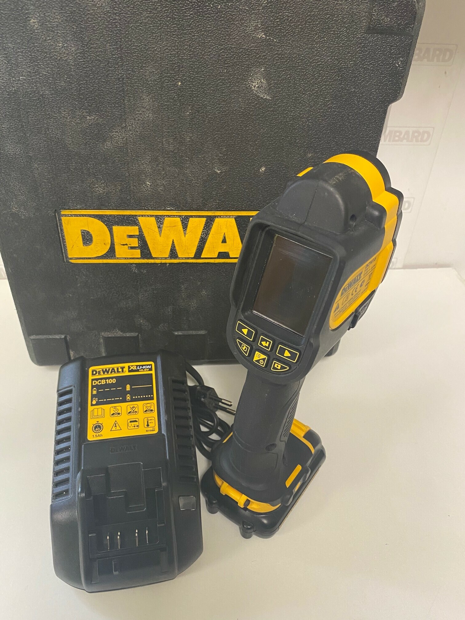 kamera-termowizyjna-dewalt-dct416s1-komplet-stan-uzywany