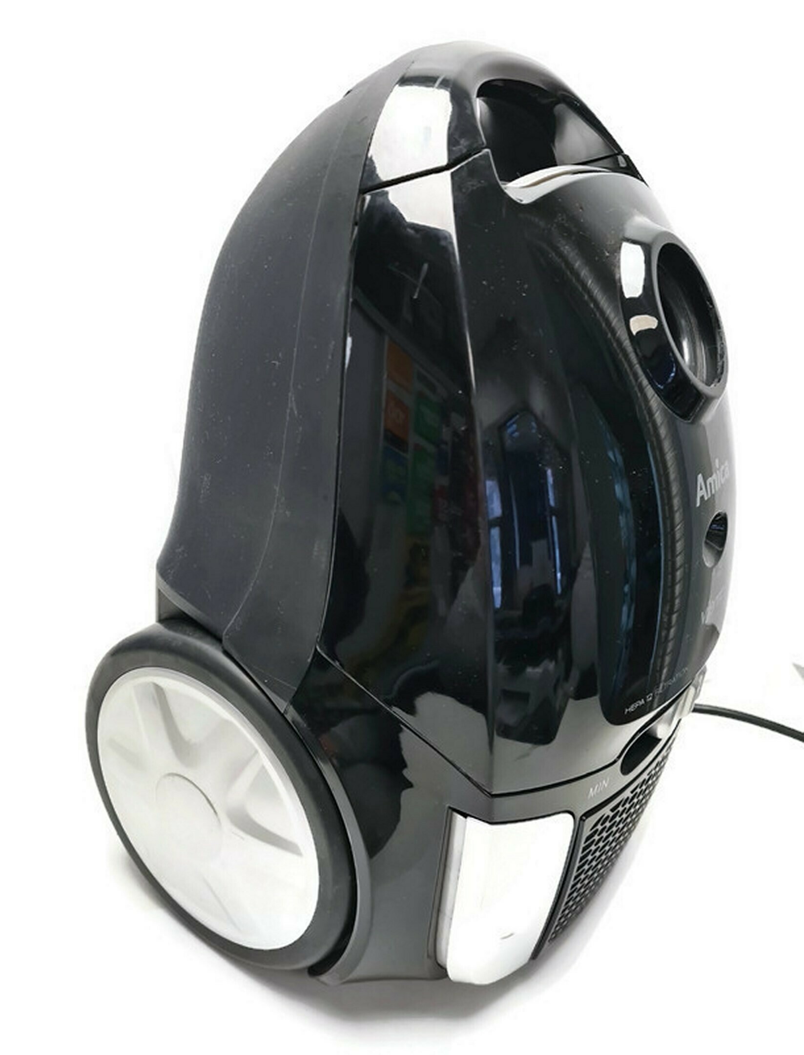 odkurzacz-amica-viento-1500w-akcesoria-model-viento