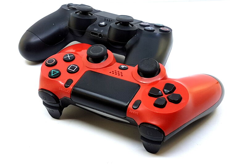 KONSOLA PS4 500GB 2 PADY KOLEKCJA GIER 14 SZT.