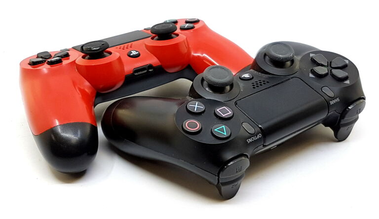 KONSOLA PS4 500GB 2 PADY KOLEKCJA GIER 14 SZT.