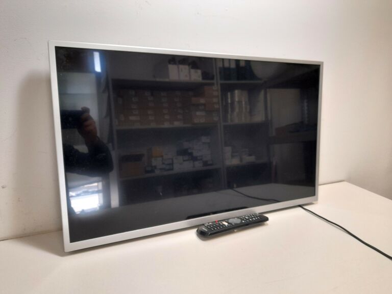 TELEWIZOR PHILIPS 32PFS6402 32CALE