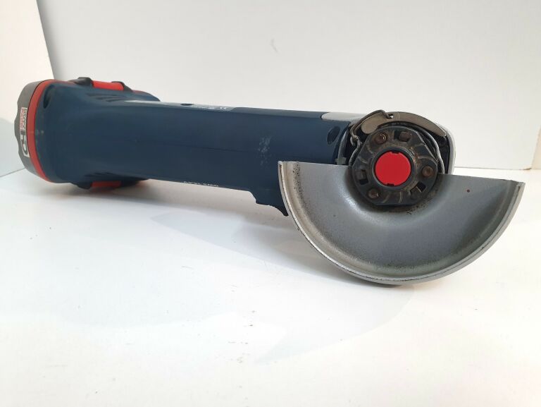 szlifierka-bosch-gws-144v-lad-rodzaj-zasilania-akumulatorowa