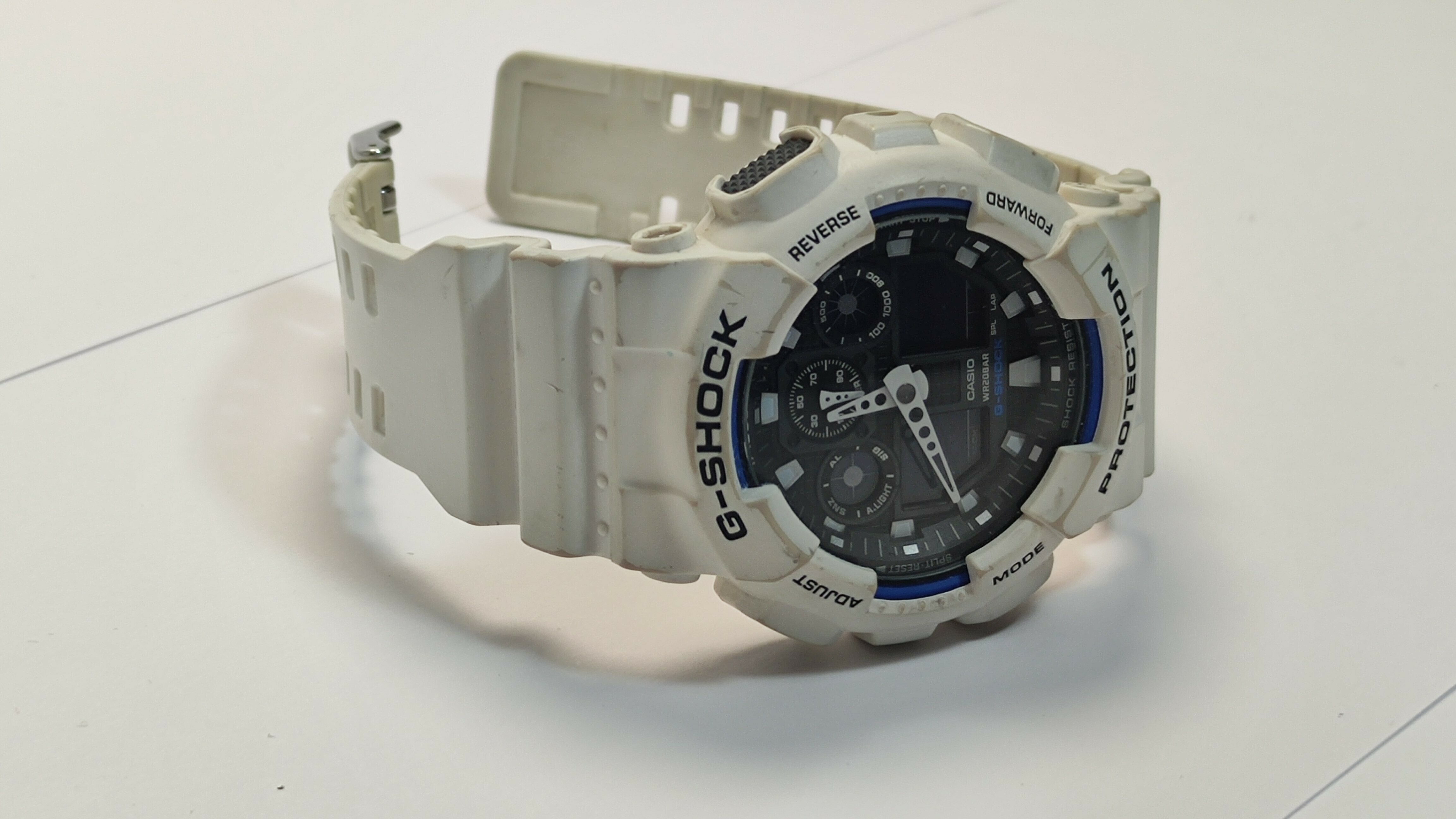 zegarek-casio-g-shock-ga-100-bateria-do-wymiany-typ-nareczny
