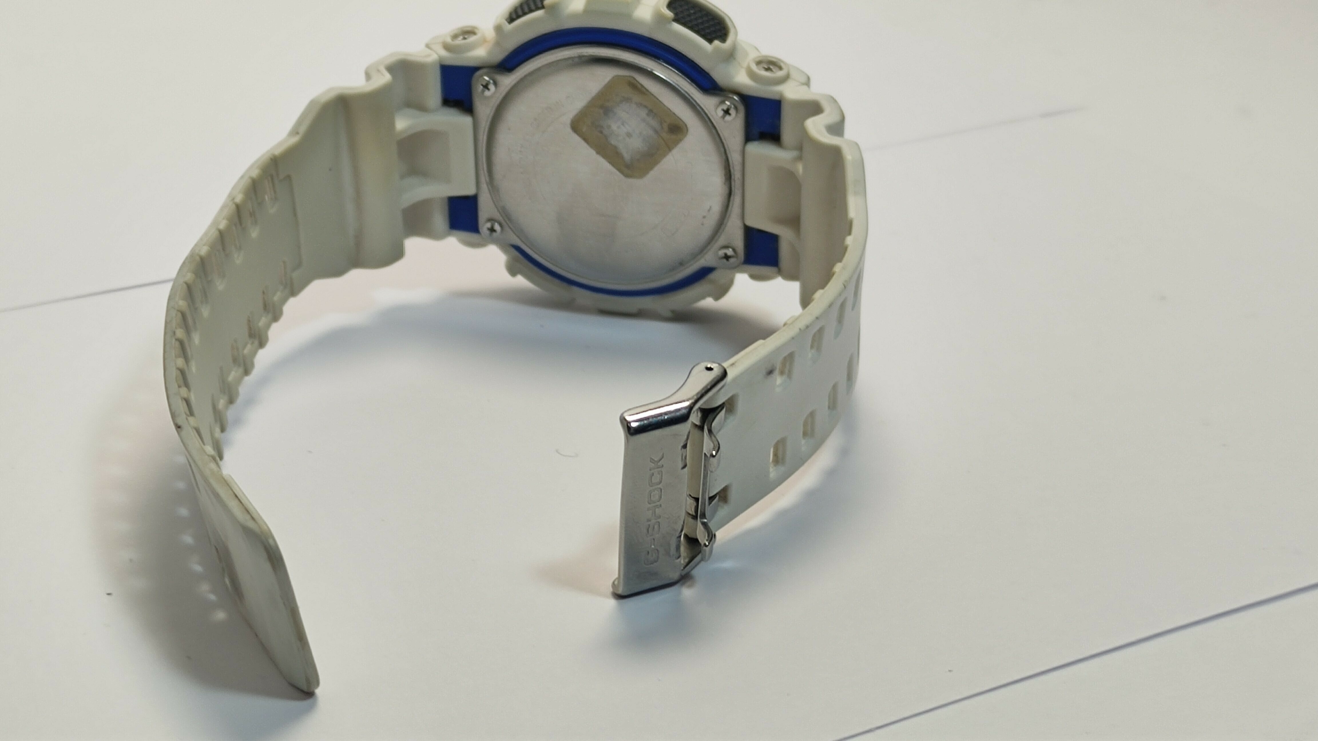 zegarek-casio-g-shock-ga-100-bateria-do-wymiany-ksztalt-koperty-okragla