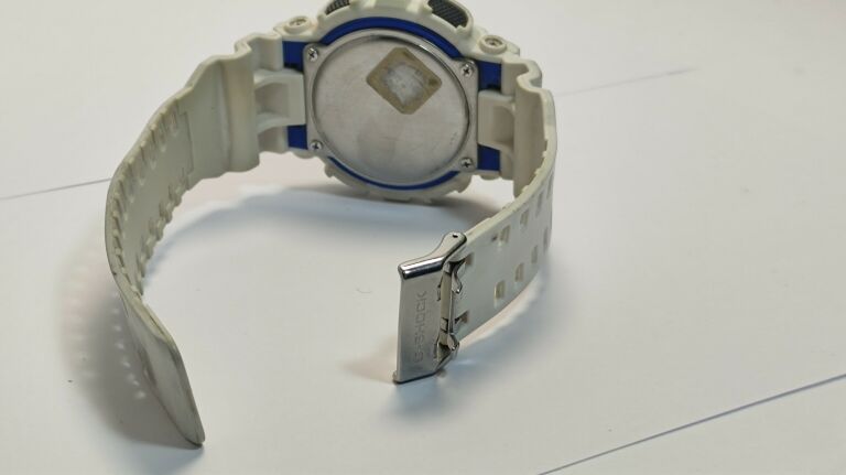 zegarek-casio-g-shock-ga-100-bateria-do-wymiany-ksztalt-koperty-okragla