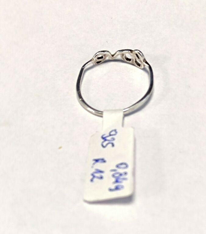 SREBRNY PIERŚCIONEK LOVE 0,84G 925 R.12