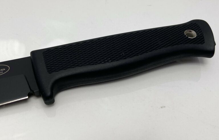 FALLKNIVEN CZARNY NÓŻ MYŚLIWSKI SURVIVAL S1 13CM