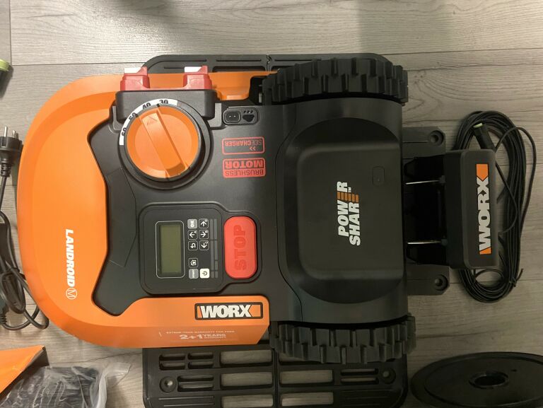 WORX ROBOT KOSZĄCY LANDROID 1000M2 WI-FI WR143E