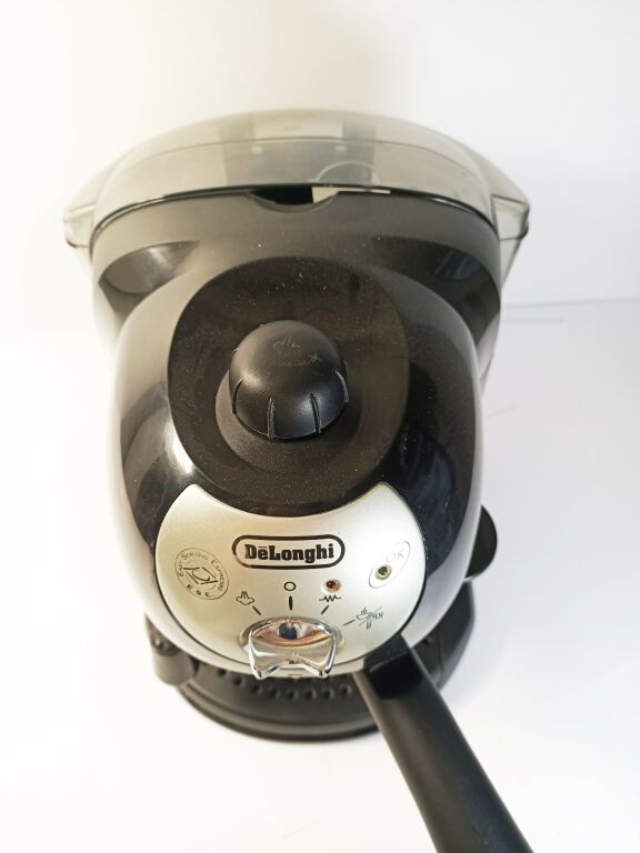 EKSPRES CIŚNIENIOWY DELONGHI MP EC200CD.B