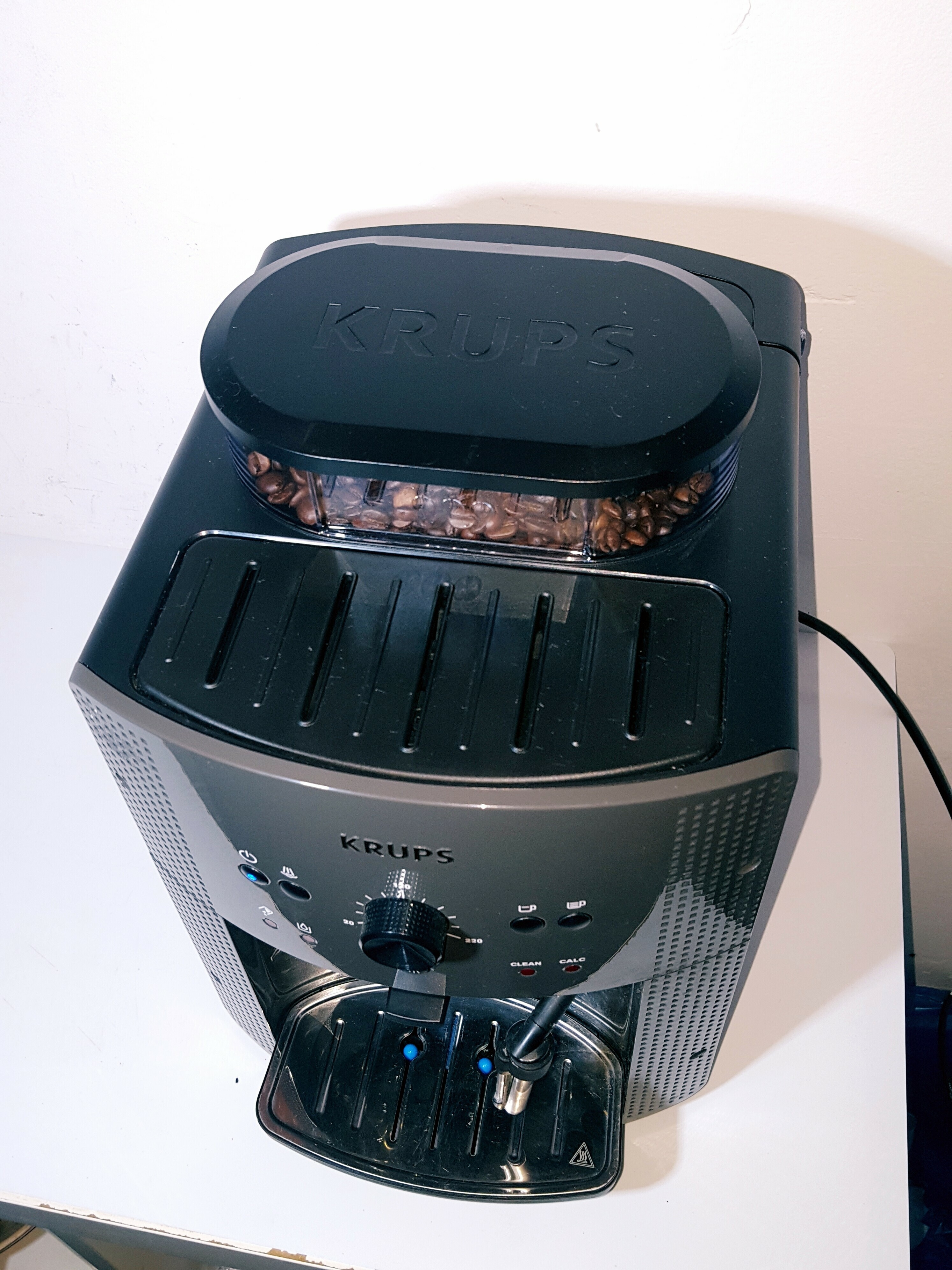 ekspres-do-kawy-krups-ea81-kod-producenta-ea8108