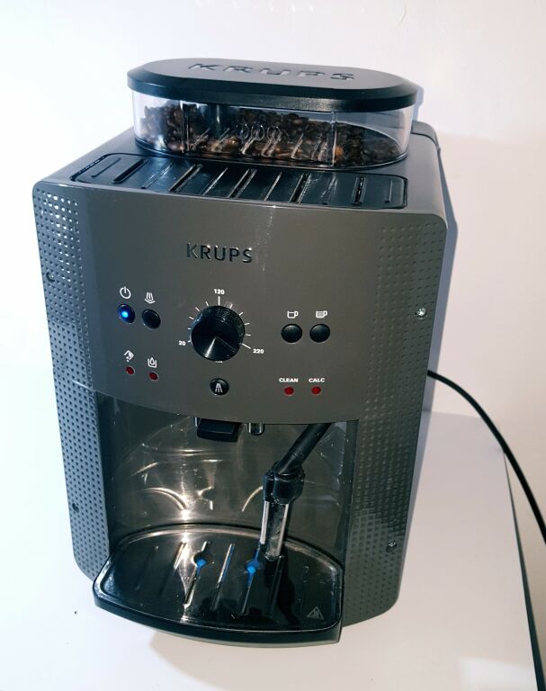 ekspres-do-kawy-krups-ea81-plwolnosci-3-5-sj-namyslow