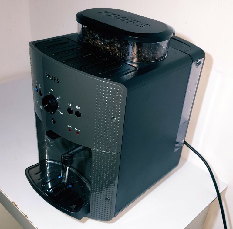 ekspres-do-kawy-krups-ea81-marka-2928-3