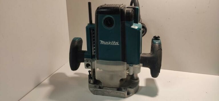 FREZARKA MAKITA RP1800F