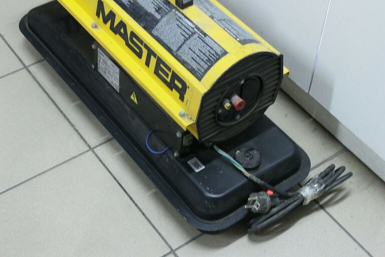NAGRZEWNICA OLEJOWA MASTER B 70 CED 20 KW