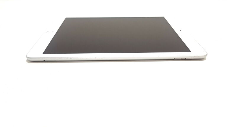 TABLET APPLE IPAD 9,7" 2 GB / 32 GB A1954